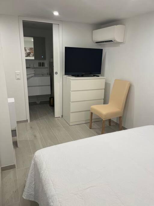Grand Studio Neuf A 50 M Du Port Saint Tropez Exteriér fotografie