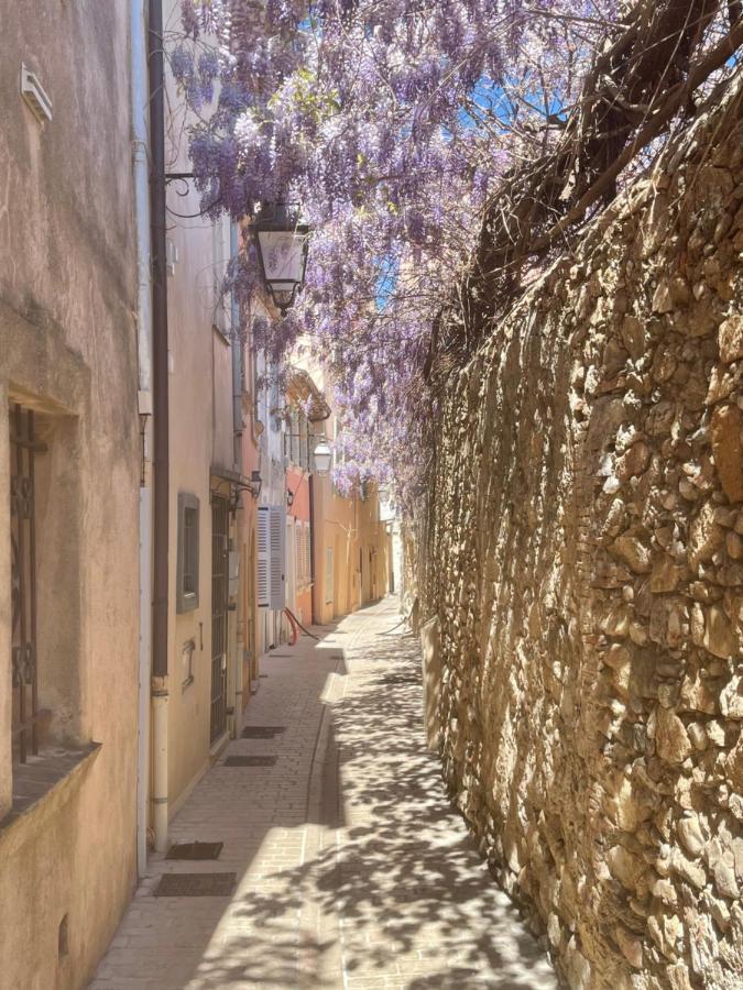 Grand Studio Neuf A 50 M Du Port Saint Tropez Exteriér fotografie